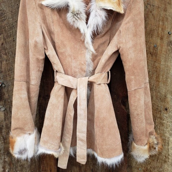 Axara Paris Insulated suede coat with fur trim - Picture 2 of 6